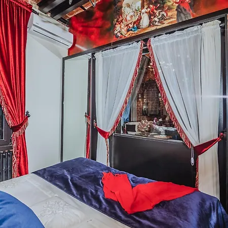 Allegory Of Taksim Apartment