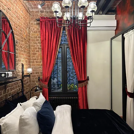 Allegory Of Taksim Apartment